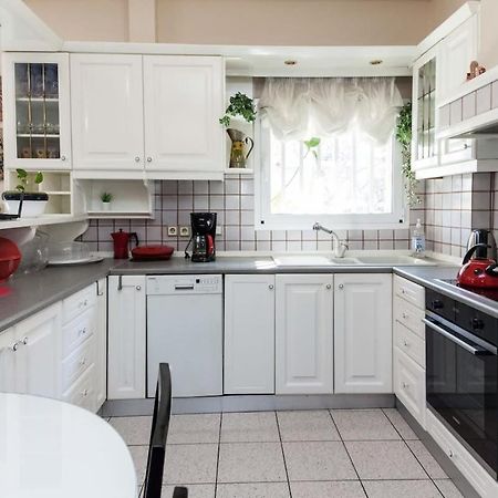Classical Beauty 3Bd Apt In Peacefull Nea Filothei Atenas Exterior foto