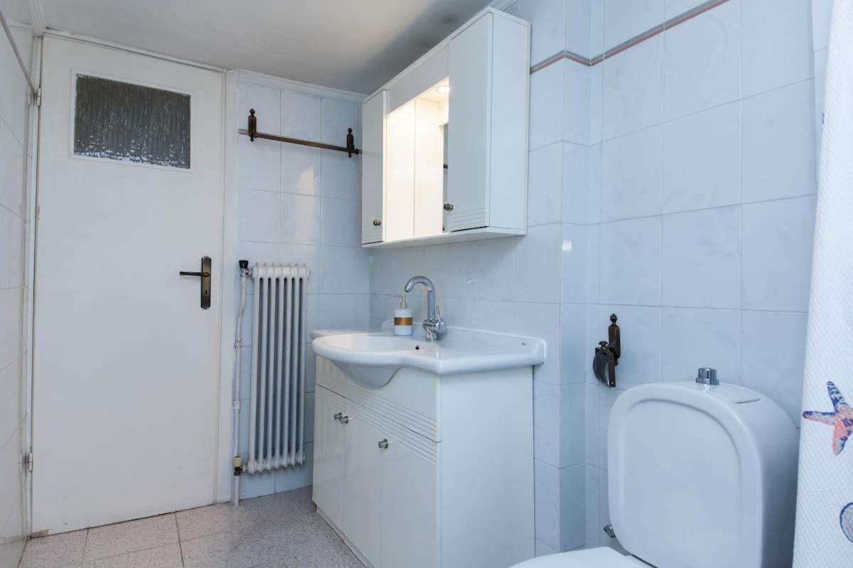 Classical Beauty 3Bd Apt In Peacefull Nea Filothei Atenas Exterior foto